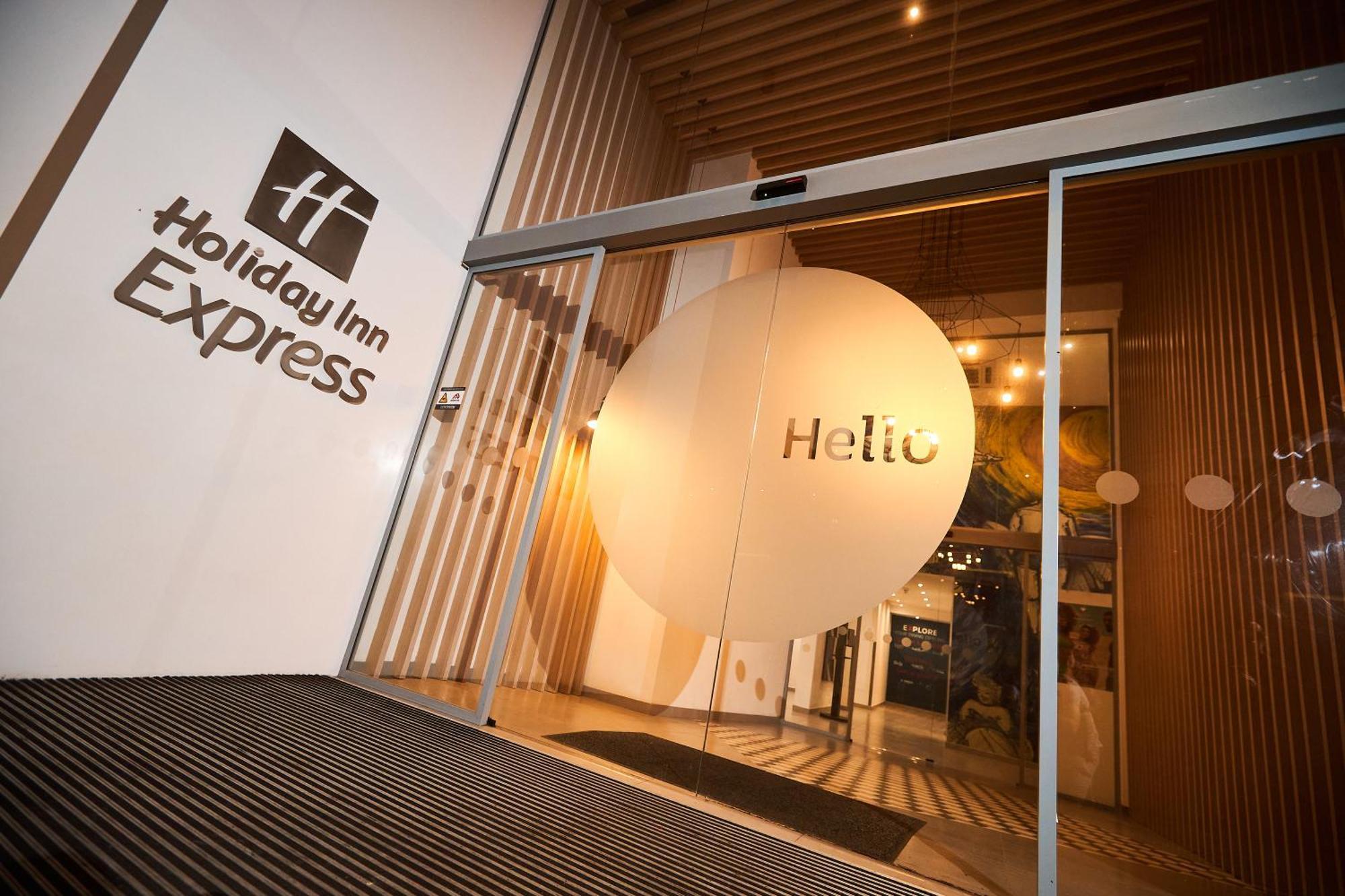 Holiday Inn Express - Malta By Ihg Saint Julian's Εξωτερικό φωτογραφία