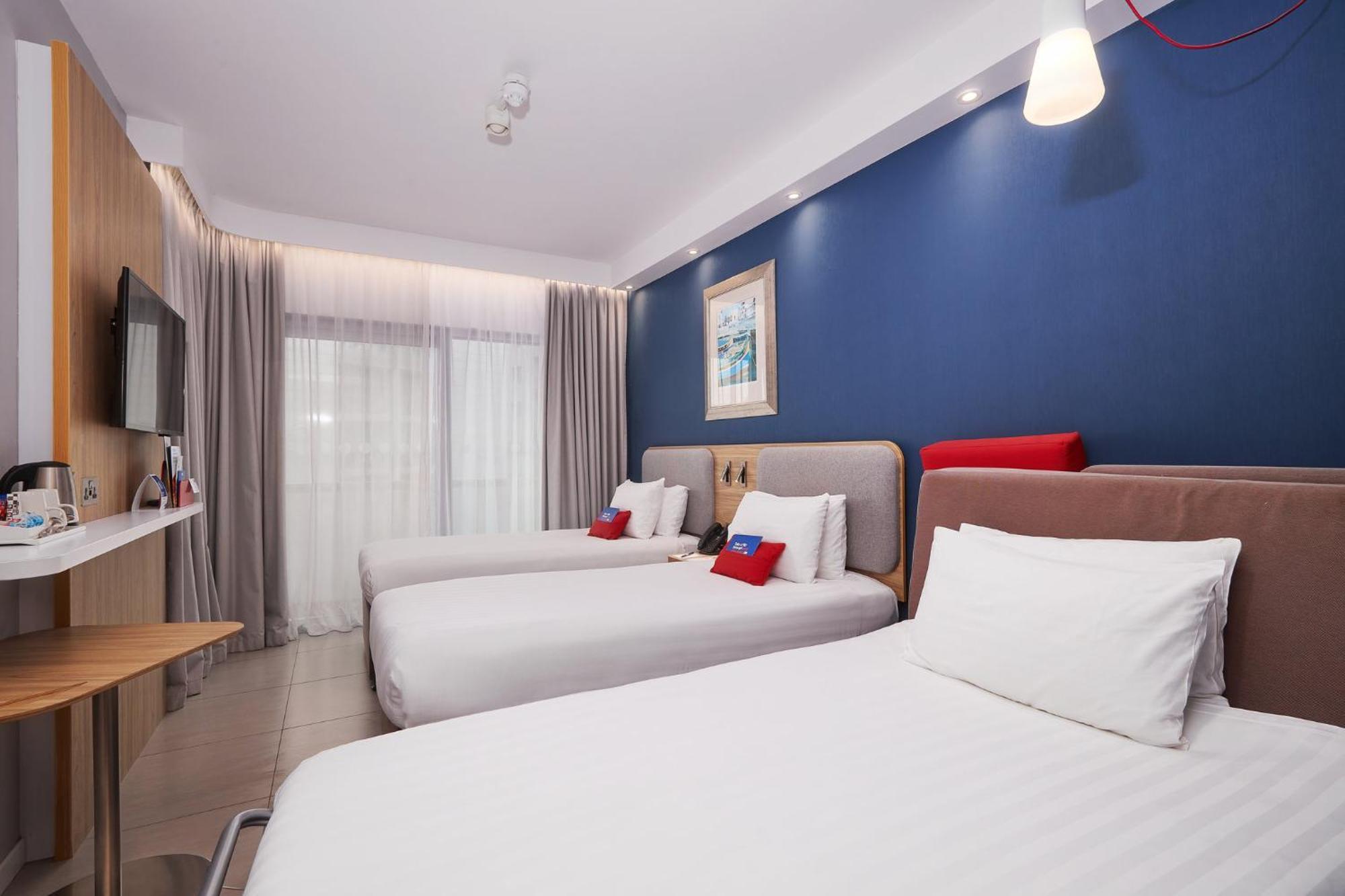 Holiday Inn Express - Malta By Ihg Saint Julian's Εξωτερικό φωτογραφία
