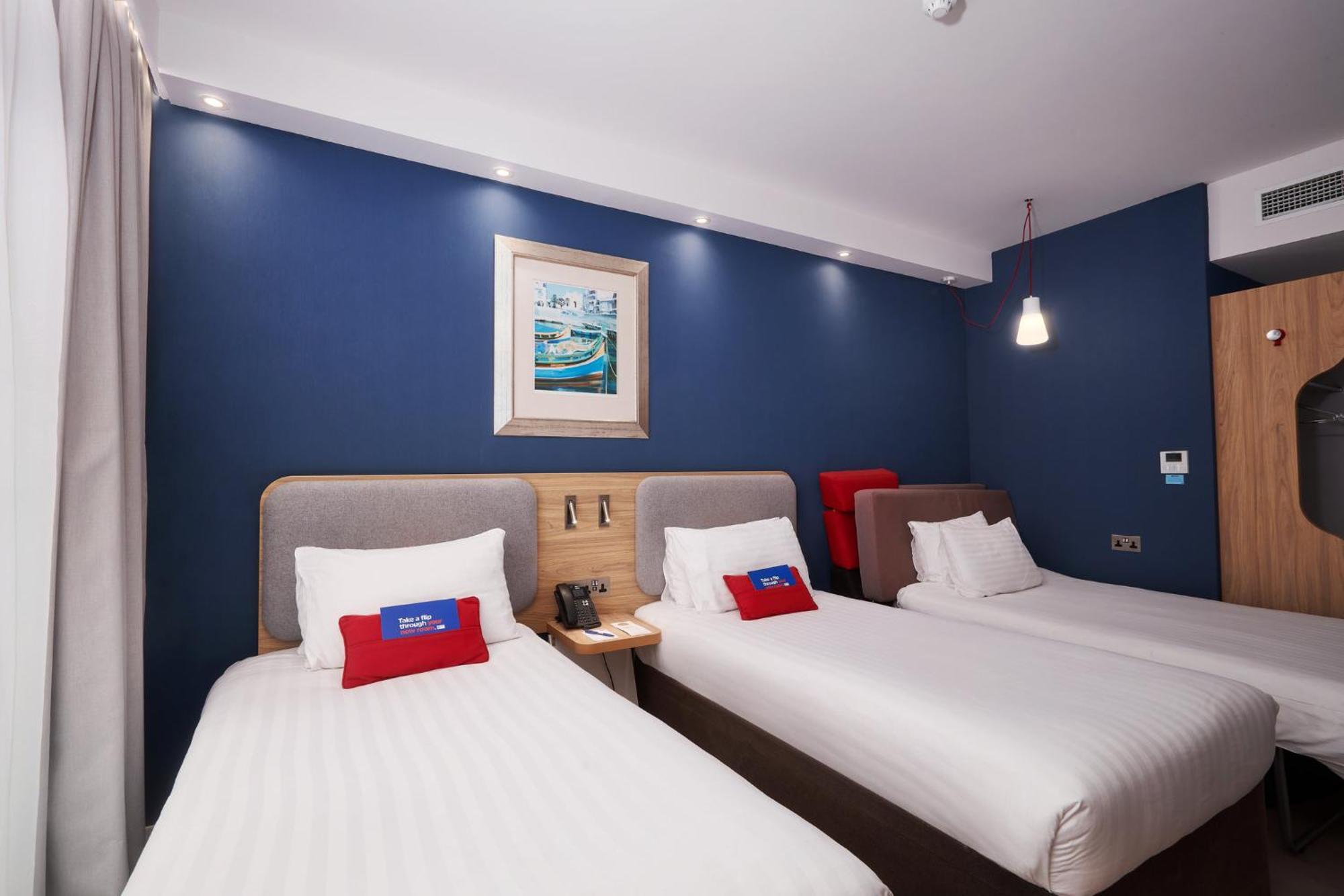 Holiday Inn Express - Malta By Ihg Saint Julian's Εξωτερικό φωτογραφία