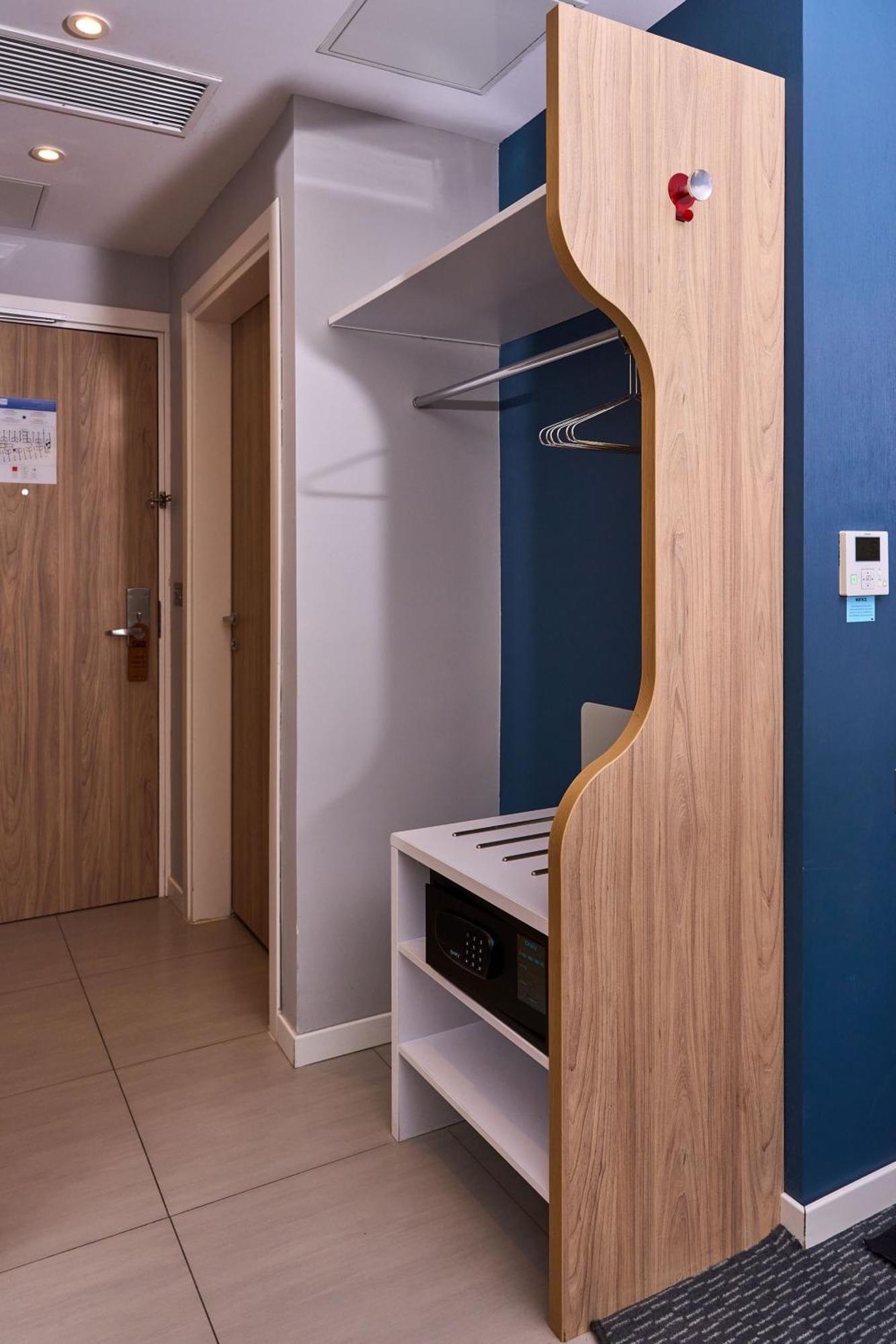 Holiday Inn Express - Malta By Ihg Saint Julian's Εξωτερικό φωτογραφία